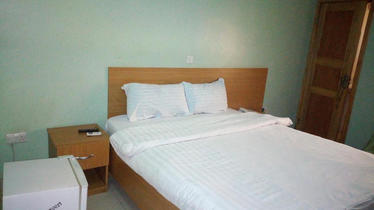Mataan Hotel And Suites อิบาดัน ภายนอก รูปภาพ